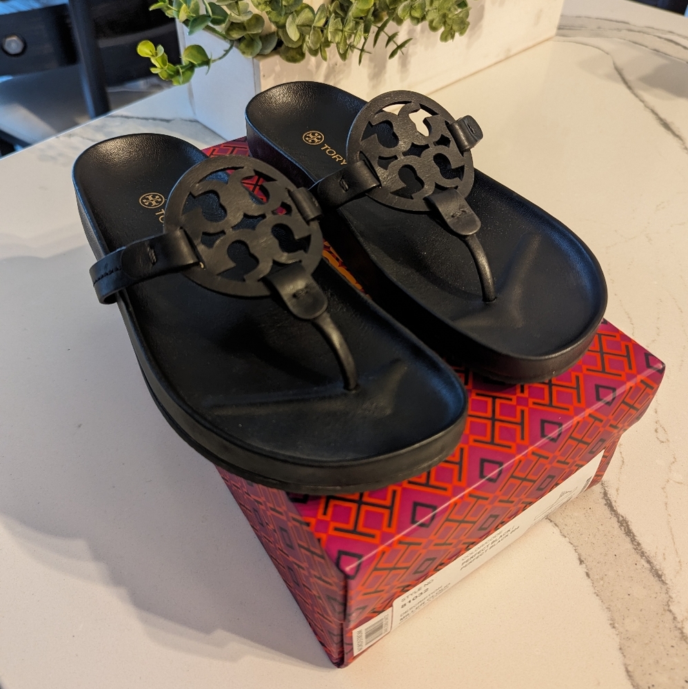 Tory Burch Miller Cloud Sandals Black Size 8 Excellent Condition!